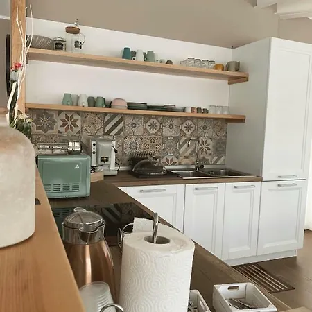 Tempio Aurora Affittacamere San Costantino Albanese