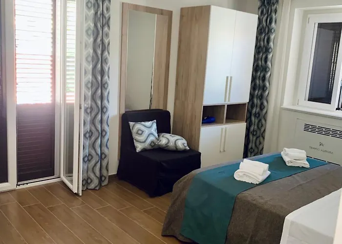 Affittacamere Tempio Aurora 3*